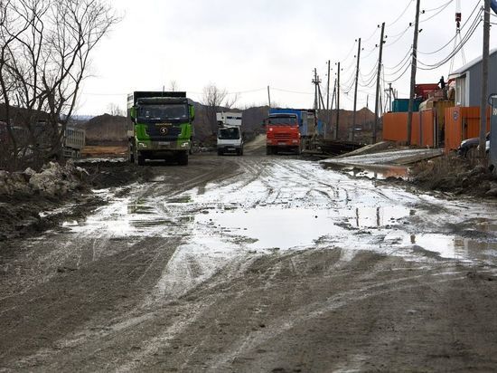 Власти Южно-Сахалинска и ГИБДД усилили контроль за выносом грязи на улицы города