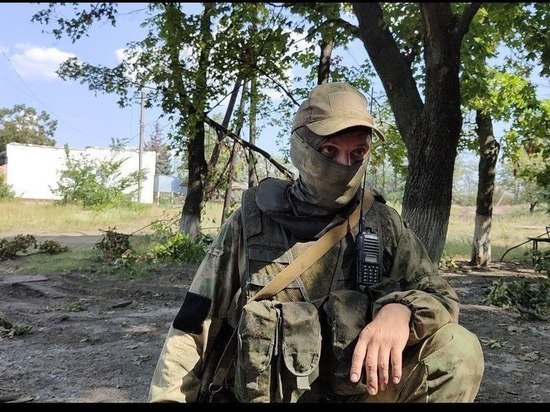 Для российских бойцов СВО подготовили передвижной бункер и щит от спутников