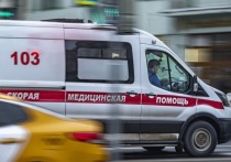 Пьяный мужчина избил 84-летнюю женщину за отказ впустить его в подъезд, сообщает ГУ МВД по Москве