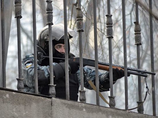 Бывшего командира «Беркута» обвинили на Украине в убийстве митингующих на Майдане