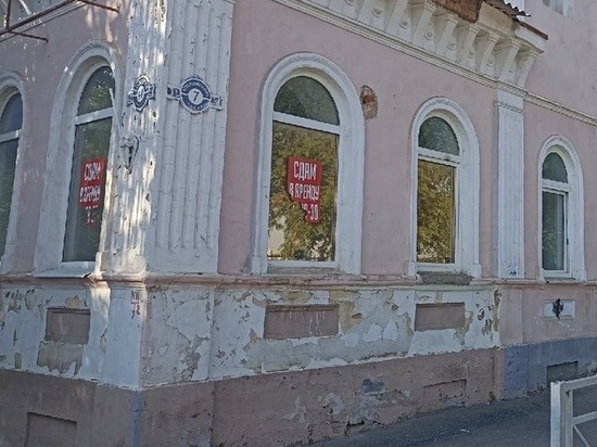 Оренбуржцы обращают внимание властей города на состояние исторического наследия