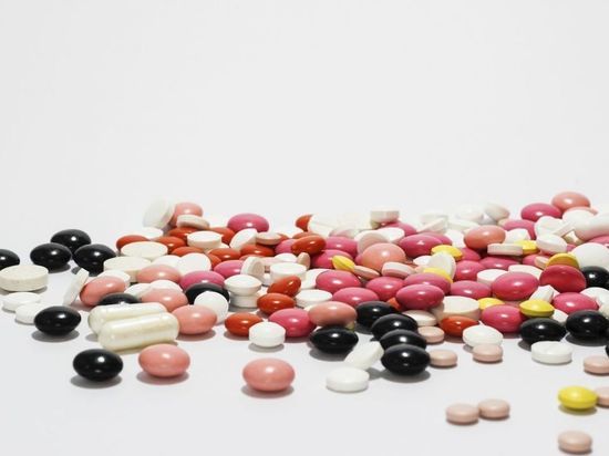 Госдума одобрила отмену декриминализации нелегального ввоза лекарств из списка ВОЗ