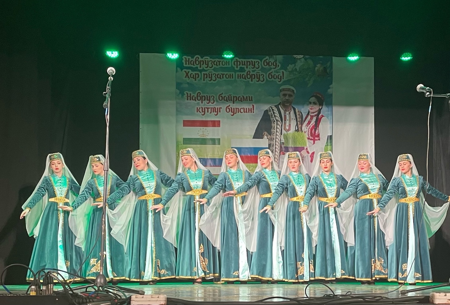 Праздник восточных национальностей Навруз и «Крымскую весну» встретили в Вологде