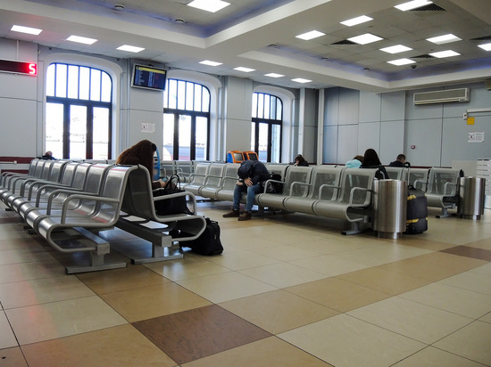 Пассажир на Киевском вокзале задремал и остался без сумки
