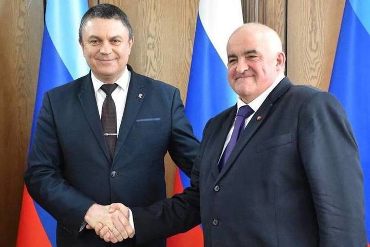 Костромской губернатор Сергей Ситников находится с рабочим визитом в Луганске