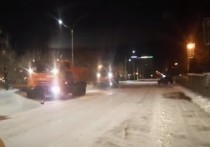 В Чите в ночь на 23 марта на уборке снега с улиц города работало 24 единицы техники