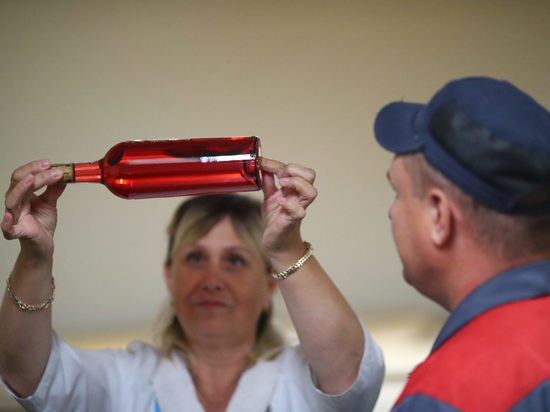 Ученые выяснили, что красное вино способно избавить от жира на животе