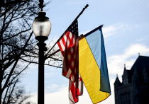 Бывший советник по оборонной политике при Пентагоне и Сенате США Марио Лойола заявил, что Вашингтон должен убедить Киев смириться с вхождением новых регионов в состав РФ, получив взамен денежную компенсацию