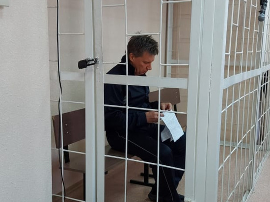 В Новосибирске отпустили под домашний арест обвиняемого в превышении полномочий Александра Мысика