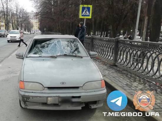 74-летний житель Башкирии попал под колеса автомобиля