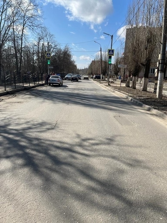 В Ливнах автоледи на пешеходном переходе сбила школьника
