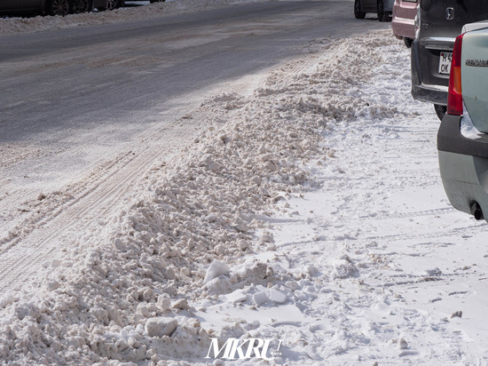 Глава УГИБДД Забайкалья заявил, что не видно уборку снега с дорог Читы