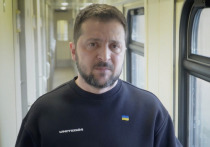 Журналистка ван Денски рассказала об истерике Зеленского на саммите ЕС
ФОТО: PRESIDENT.GOV.UA
На саммите ЕС в Брюсселе Владимир Зеленский выступил с эмоциональным обращением, требуя немедленной поставки оружия. Журналистка издания Europe Diplomatic, Анна ван Денски, сообщила о выступлении Зеленского со ссылкой на своих коллег, близких к дипломатам. По словам ван Денски, Зеленский выступал в окружении украинских военных, а его речь была очень резкой. 