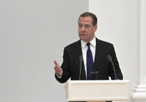 Заместитель председателя Совета безопасности РФ Дмитрий Медведев отметил, что отвечать на вопрос о сроках специальной военной операции некорректно: «Не будем загадывать вперёд»