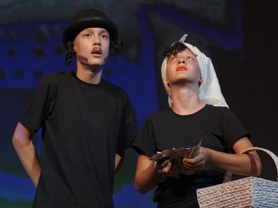 Простое или золотое: в Смоленске представят спектакль "Qурочка Rяба"