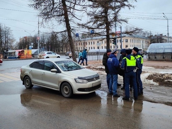 В Великом Новгороде прошел рейд по выявлению таксистов-нелегалов