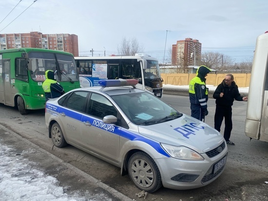В Омской области провели массовую проверку общественного транспорта