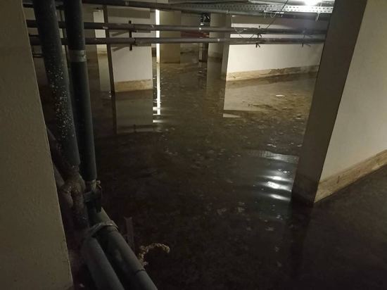 Горячий источник: подвал дома в Лобне затопило кипятком