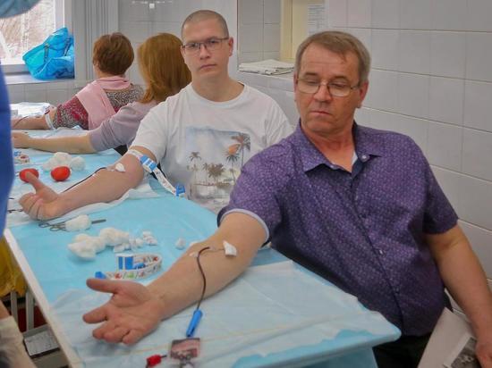 Жители Десногорска в рамках акции сдали почти 50 литров крови