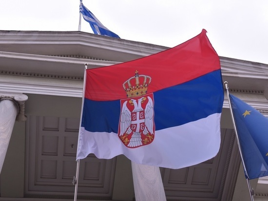 Сербская правая оппозиция вышла на улицы и потребовала отставки Вучича