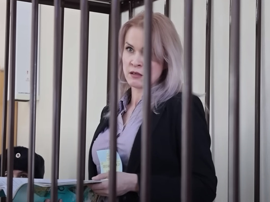 Активистка из Барнаула, приговоренная к шести годам колонии общего режима по делу о фейках про ВС РФ, снова оказалась в центре скандала