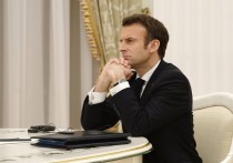 Президент Франции Эммануэль Макрон снял «роскошные» часы в ходе телевизионного интервью