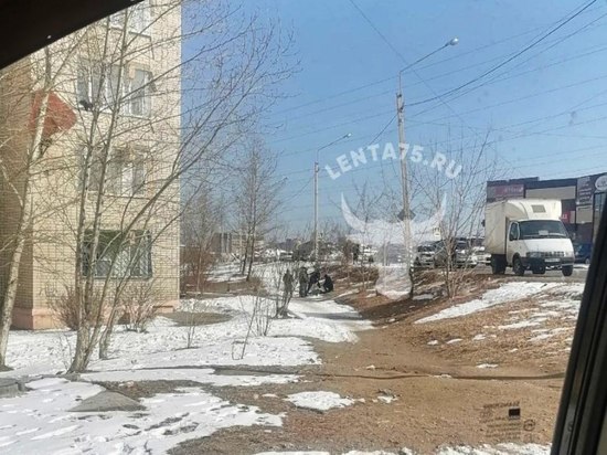 Subaru сбила женщину на пешеходном переходе по улице Советской в Чите