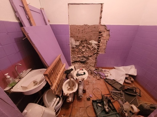 В Бее ремонтируют туалеты в районном доме культуры