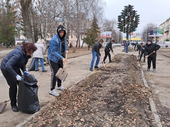 Семь тысяч пензенцев вышли на уборку города в первую санитарную пятницу