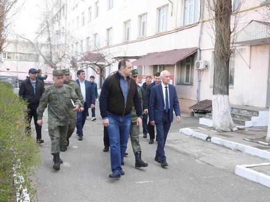 Глава Дагестана посетил республиканский сборный пункт