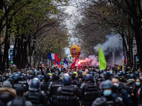 Франция охвачена протестами