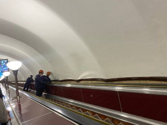 Вестибюль станции метро «Сенная площадь» закрыт на вход и выход 25 марта