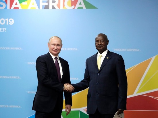 Президент Уганды подтвердил, что приедет в Петербург на саммит Россия — Африка