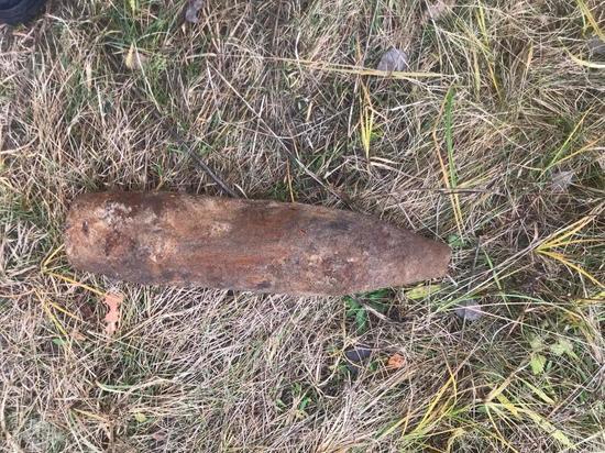 В брянском Локте рядом с домом нашли артиллерийский снаряд