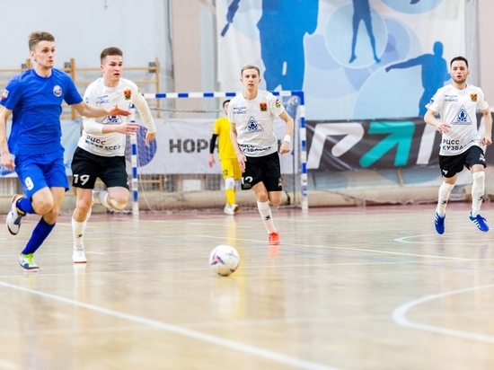 Архангельская команда по мини-футболу проиграла первый матч серии плей-офф