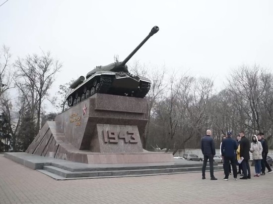 Мэр Курска заявил о благоустройстве сквера возле памятника Танкистам-героям Курской битвы