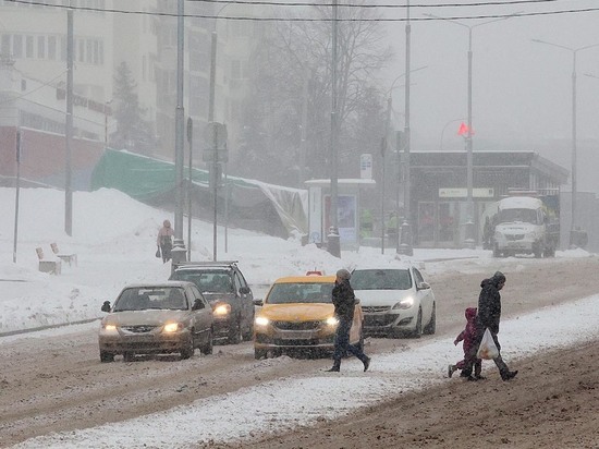 Москвичей предупредили о возвращении снегопада в апреле