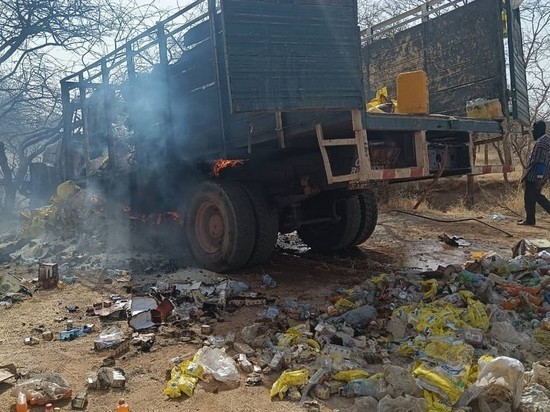 В Буркина-Фасо боевики напали на продовольственный конвой
