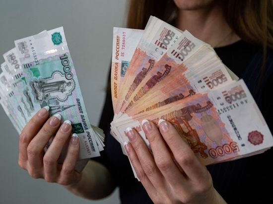 Зарплата у омичей на 40 % выше, чем у жителей Омской области