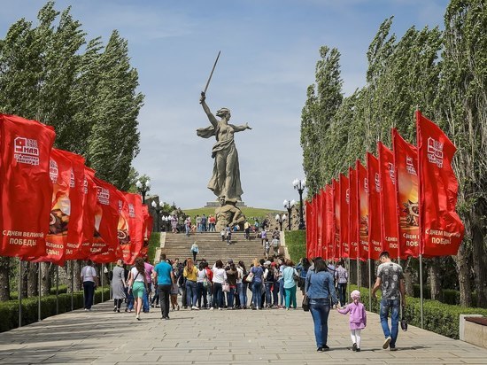 В Волгограде стартует опрос о референдуме по переименованию в Сталинград