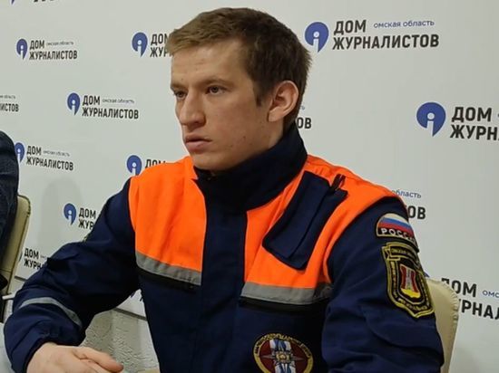 Спасатель Илья Иванченко рассказал, как вытаскивал в Омске провалившегося под лёд мужчину