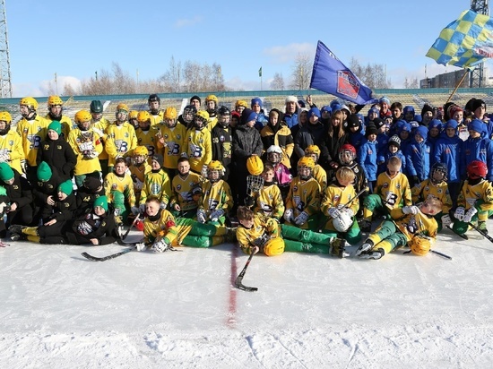 В Архангельске завершился открытый областной юношеский турнир по хоккею с мячом