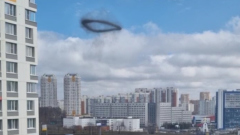 Москвичи сняли на видео черное кольцо над Строгино