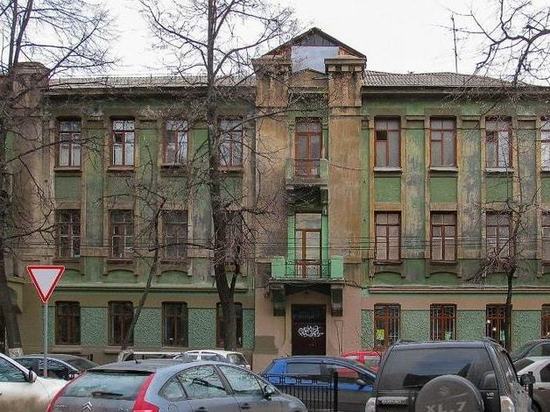 В центре Воронежа начали реставрировать доходный дом Ивановой