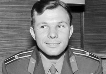 Российский государственный архив научно-технической документации (РГАНТД) впервые опубликовал снимки с места гибели космонавта Юрия Гагарина, сделанные сразу после авиакатастрофы