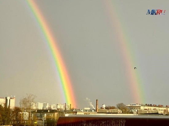 После дождя с градом в небе над Рязанью появилась двойная радуга