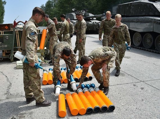 Declassified UK: западные инструкторы учили украинцев применять снаряды с ураном