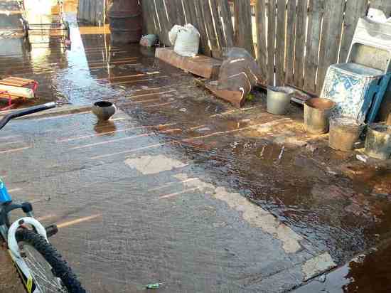 В селе Бурятии талыми водами подтопило приусадебные участки