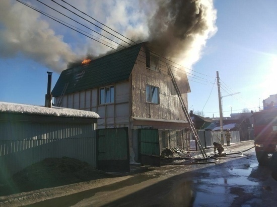 "Мы очень хотим вернуться домой": год назад в Томске горел дом, где жила семья с 13 детьми