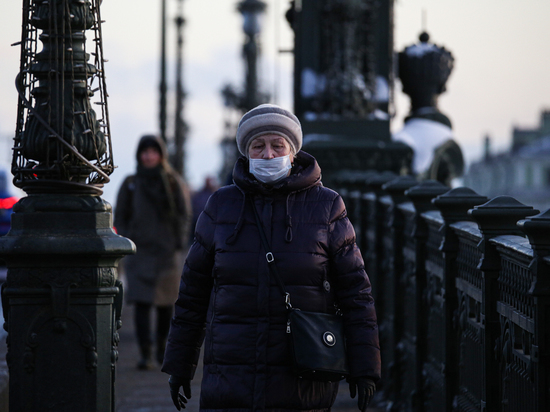 Коронавирусные ограничения в Петербурге продлили еще на два месяца